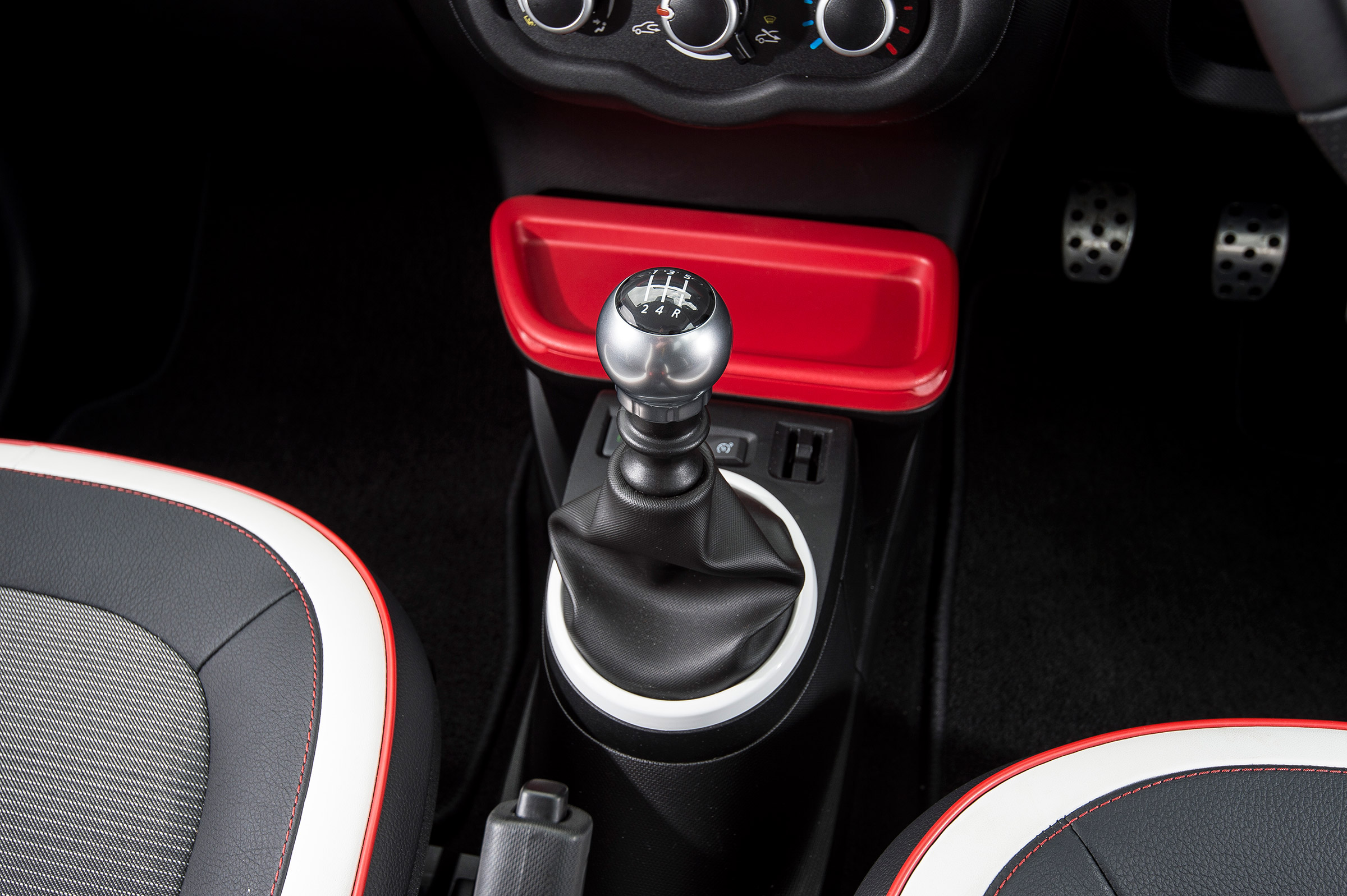 Renault Twingo - centre console
