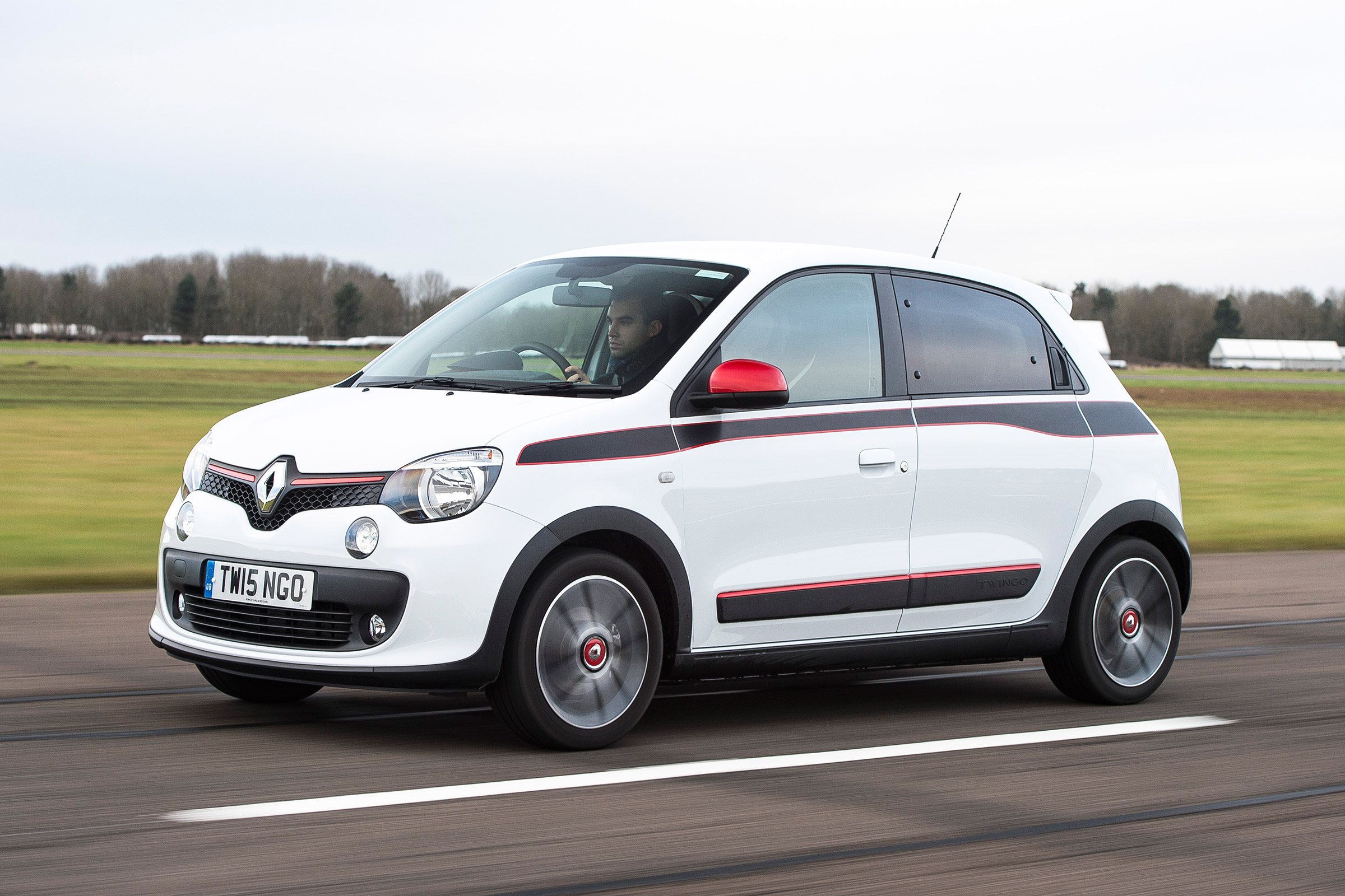 Renault Twingo - front action