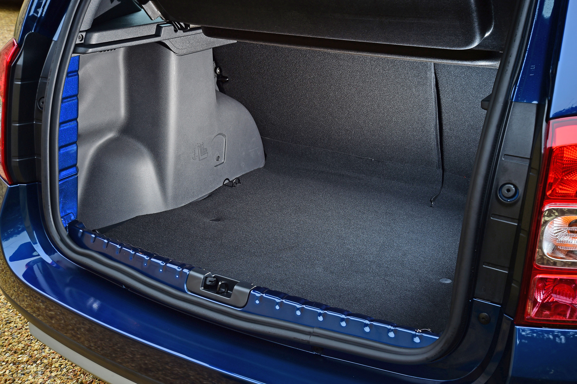 Dacia Duster automatic 2017 - boot