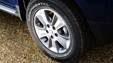 Dacia Duster automatic 2017 - wheel