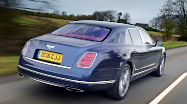 Bentley Mulsanne Speed 2017 - rear tracking