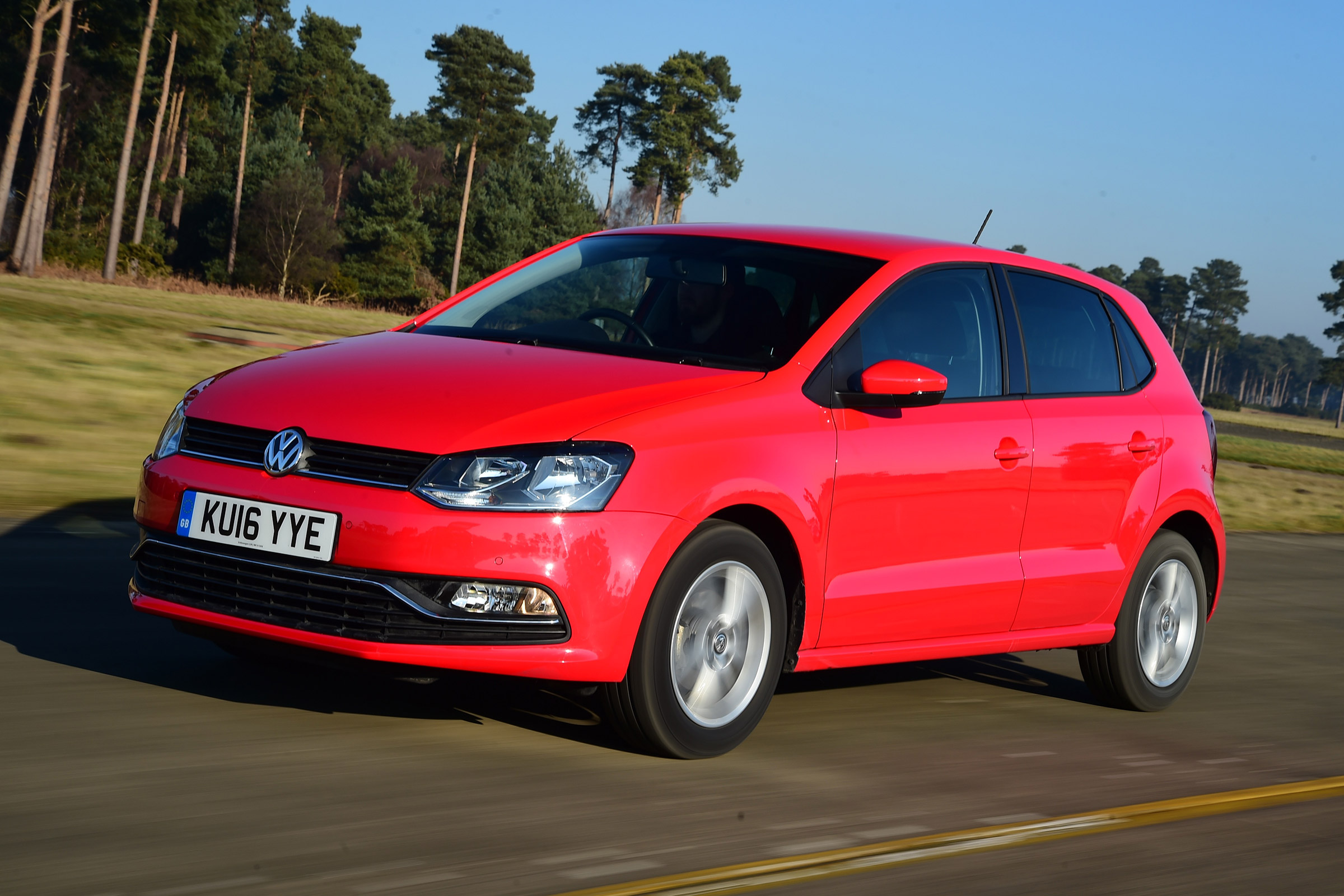 Volkswagen Polo - front