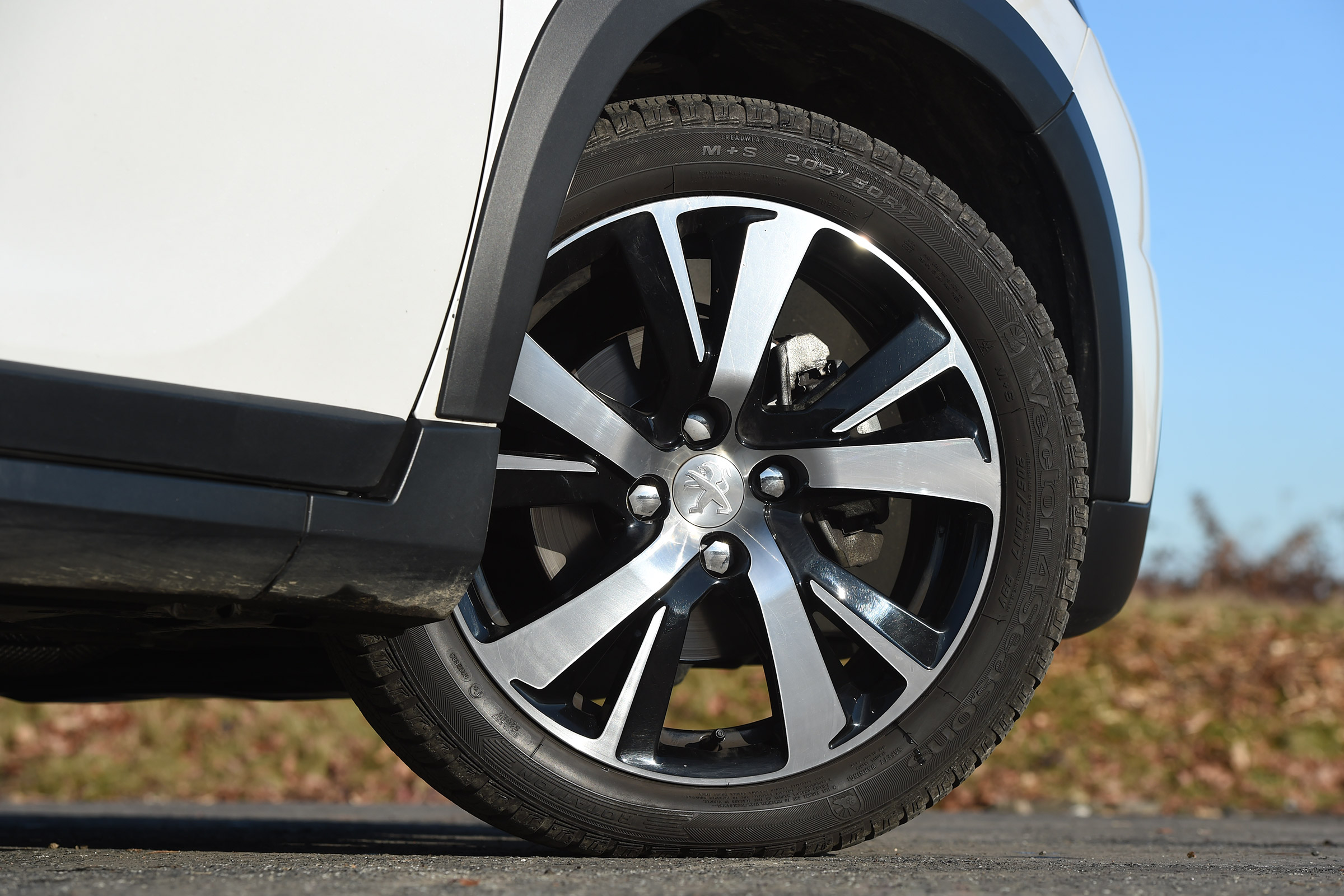 Peugeot 2008 - wheel