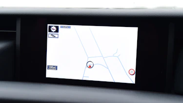 Lexus IS 300h - sat-nav