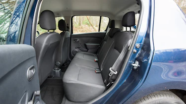 Dacia Sandero facelift - rear seats