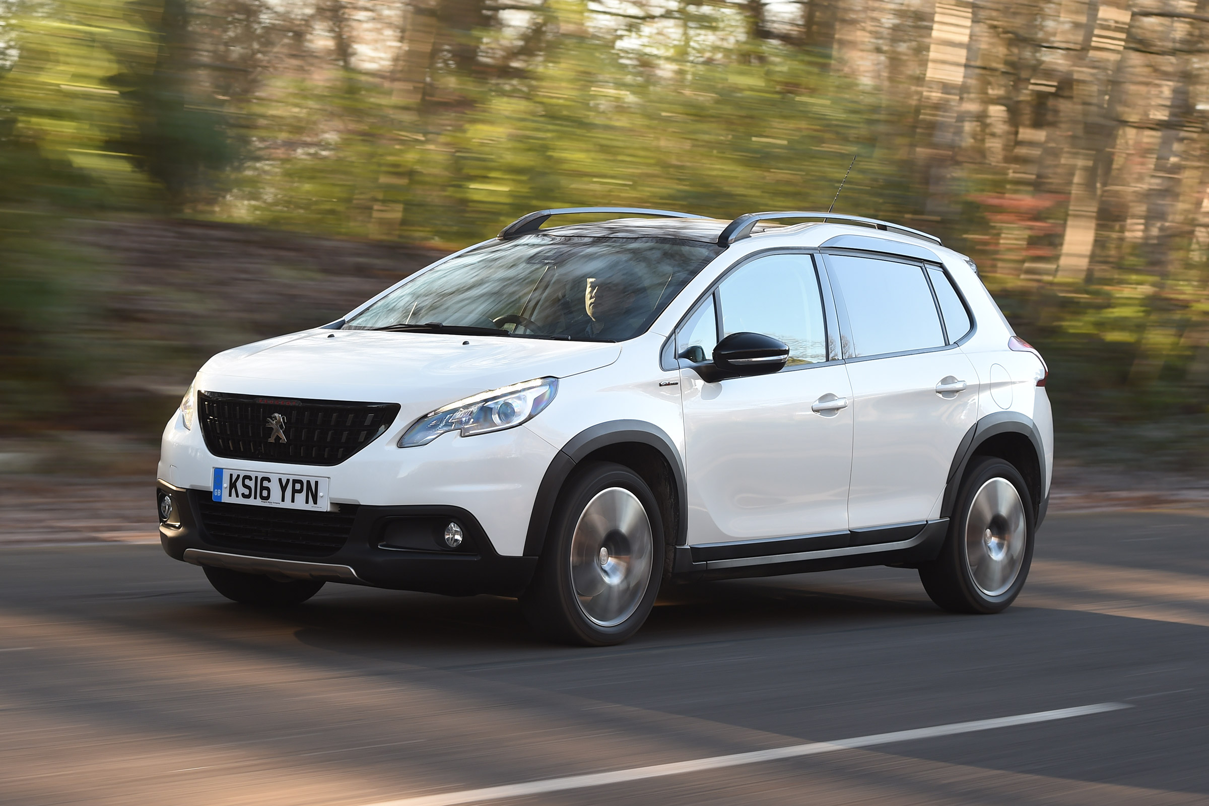 Peugeot 2008 - front