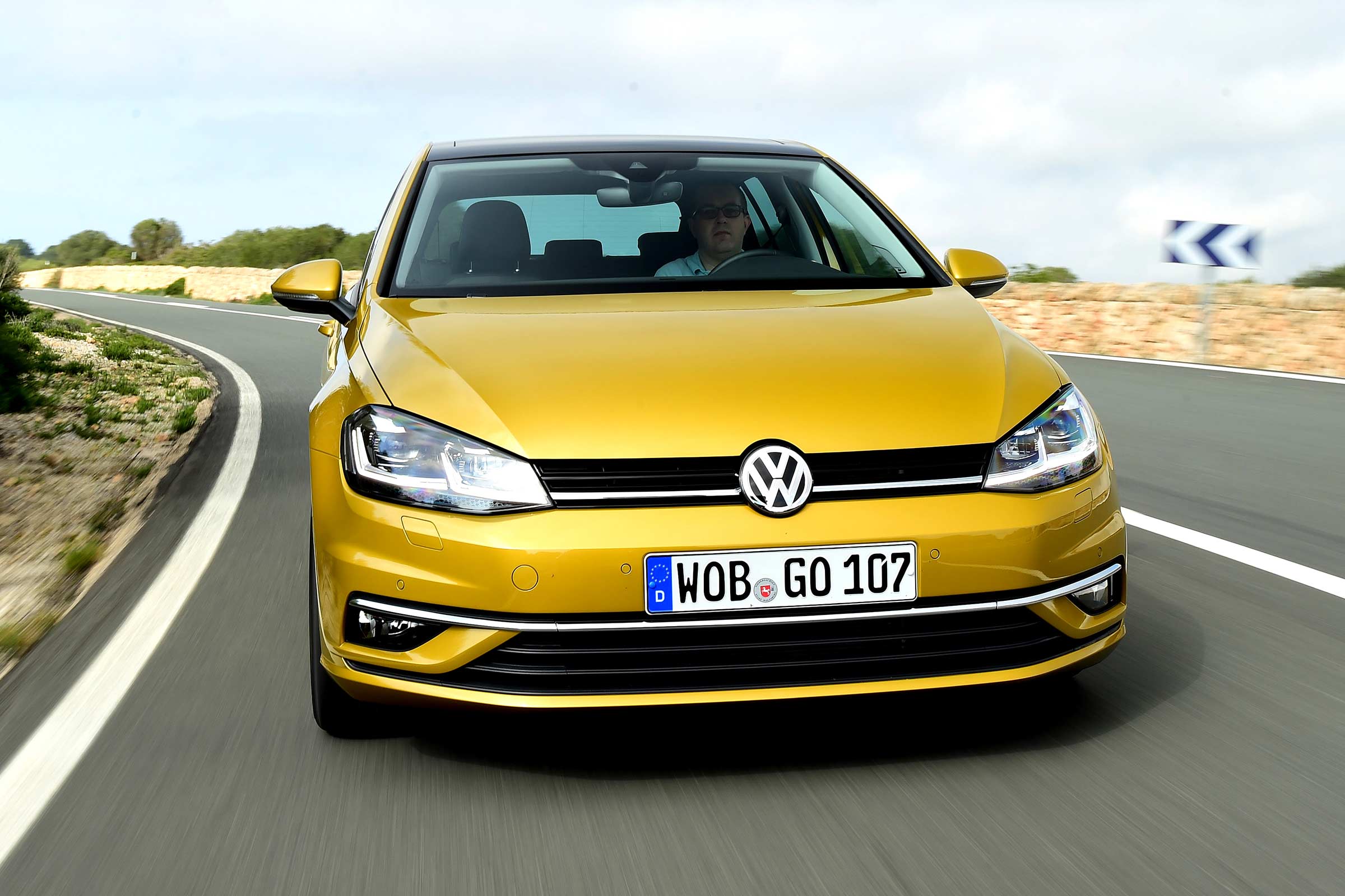 Volkswagen Golf 2017 facelift 1.5 TSI EVO - front cornering 2