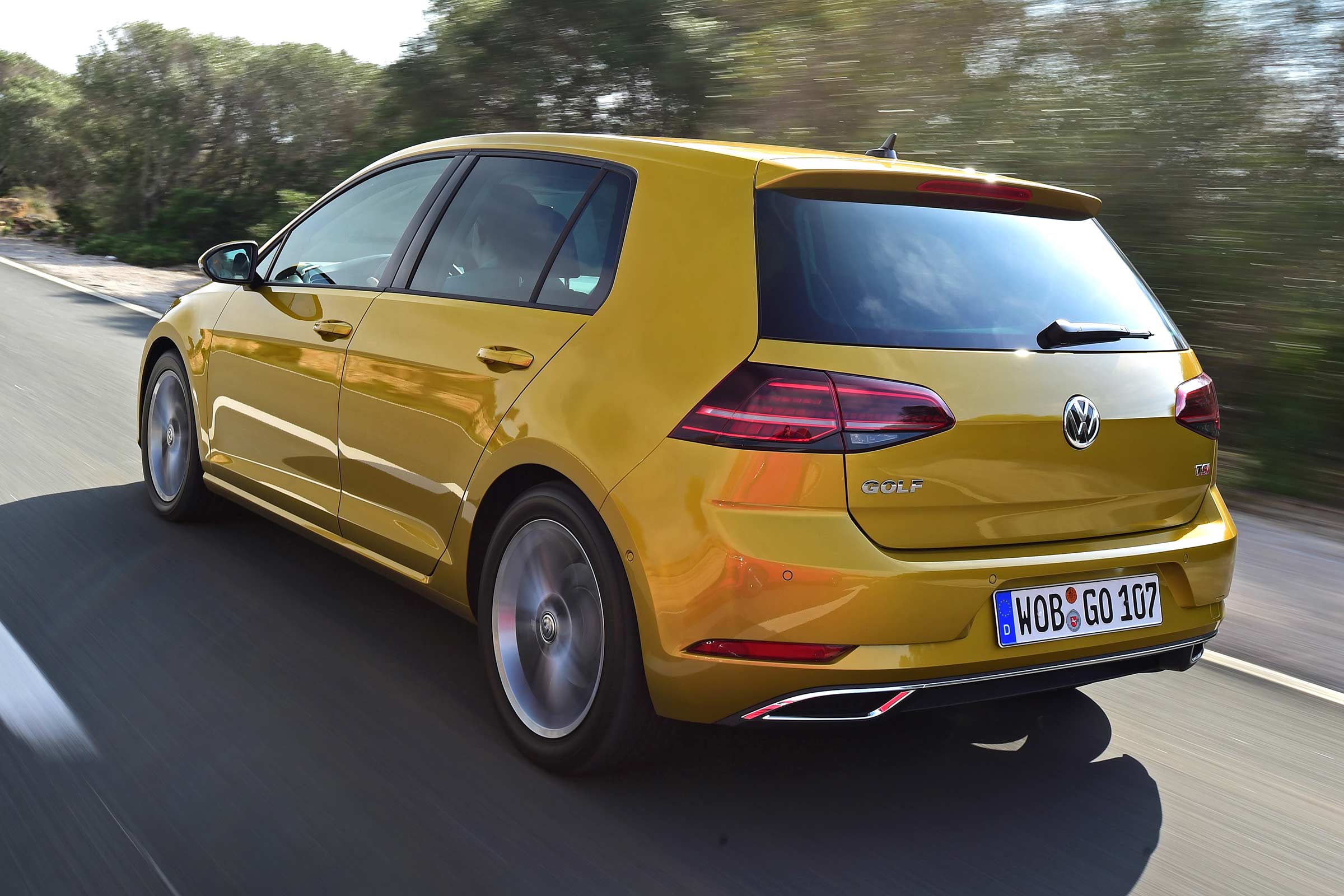 Volkswagen Golf 2017 facelift 1.5 TSI EVO - rear tracking