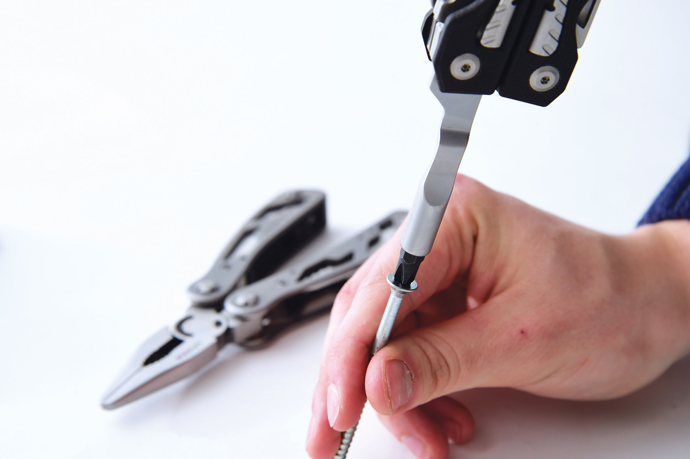 Best multi-tools group test - header