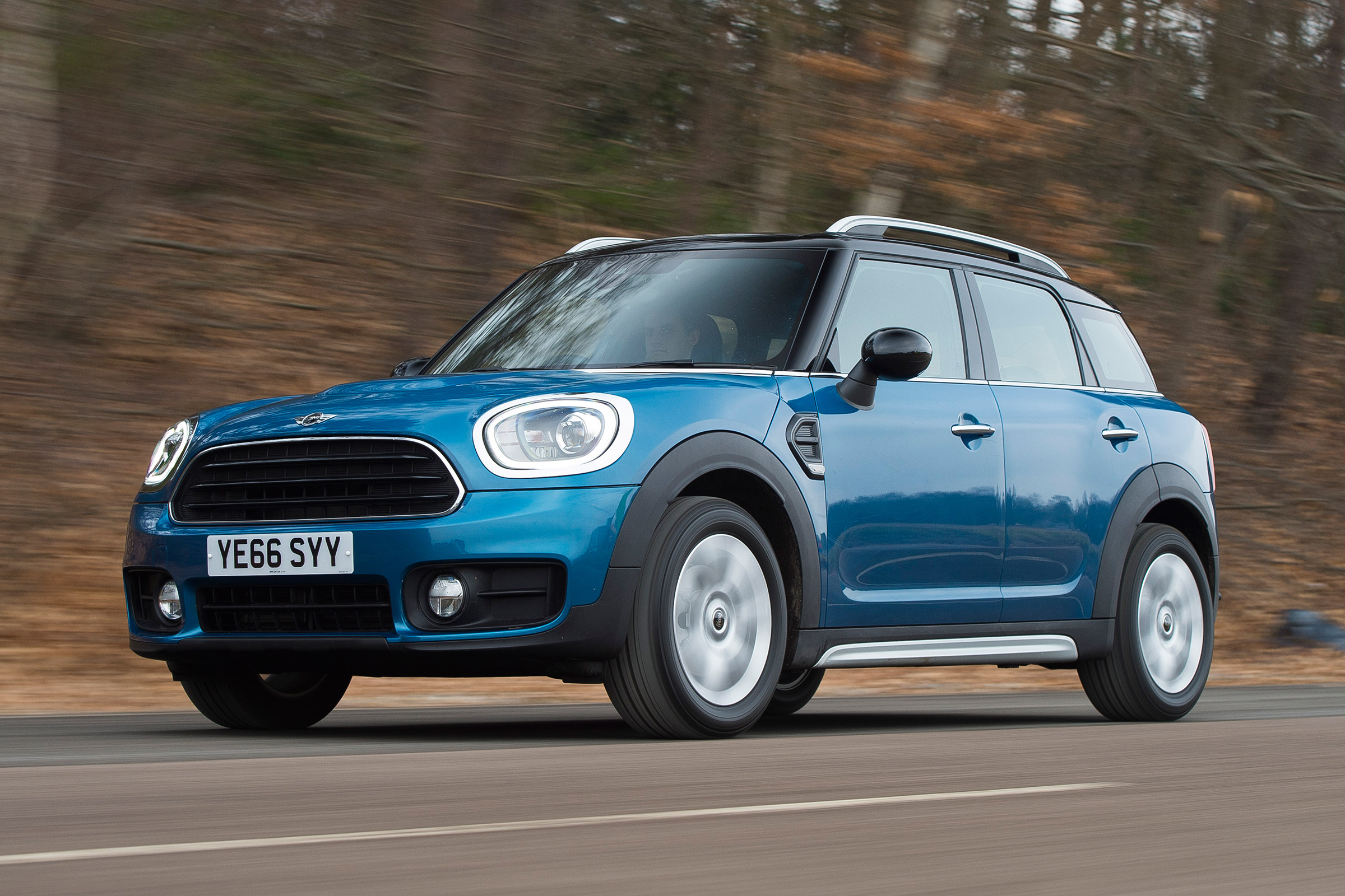 MINI Countryman - front