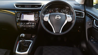 Nissan Qashqai 1.2 DIG-T 2017 - interior