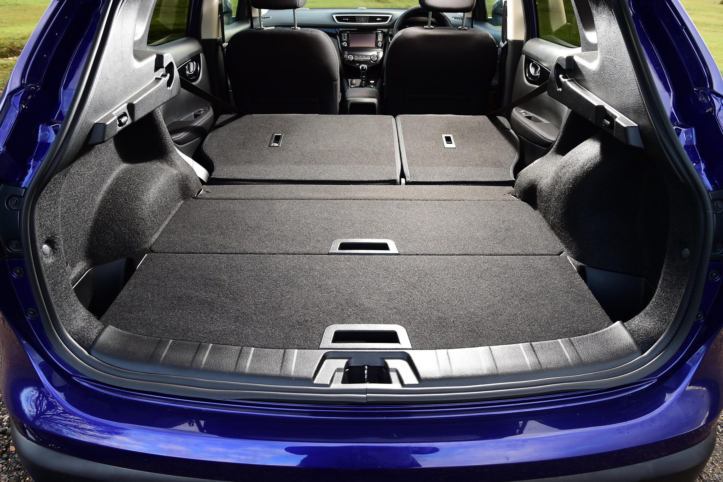 Nissan Qashqai 1.2 DIG-T 2017 - boot seats down