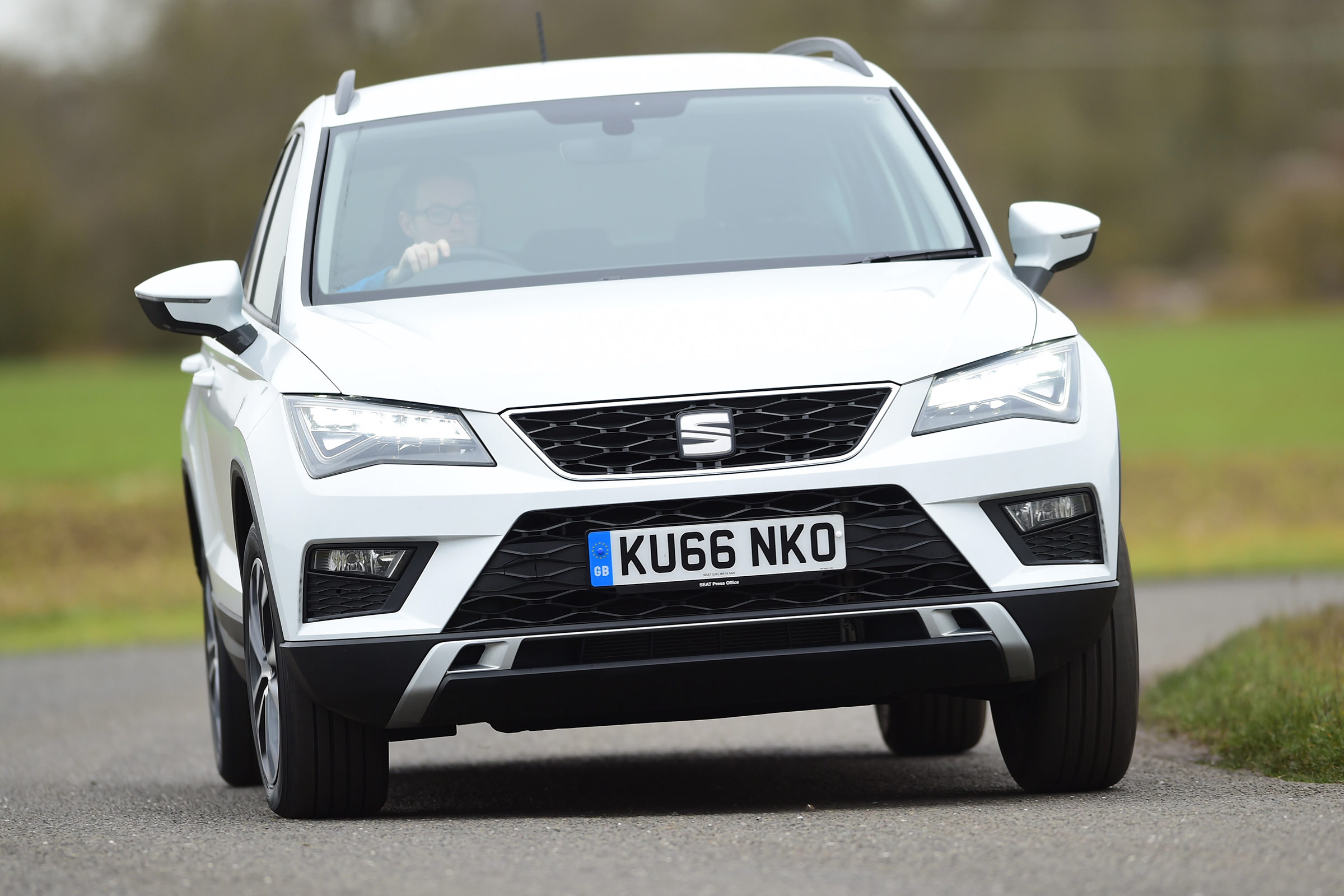 SEAT Ateca 1.2 TSI 2017 - front cornering