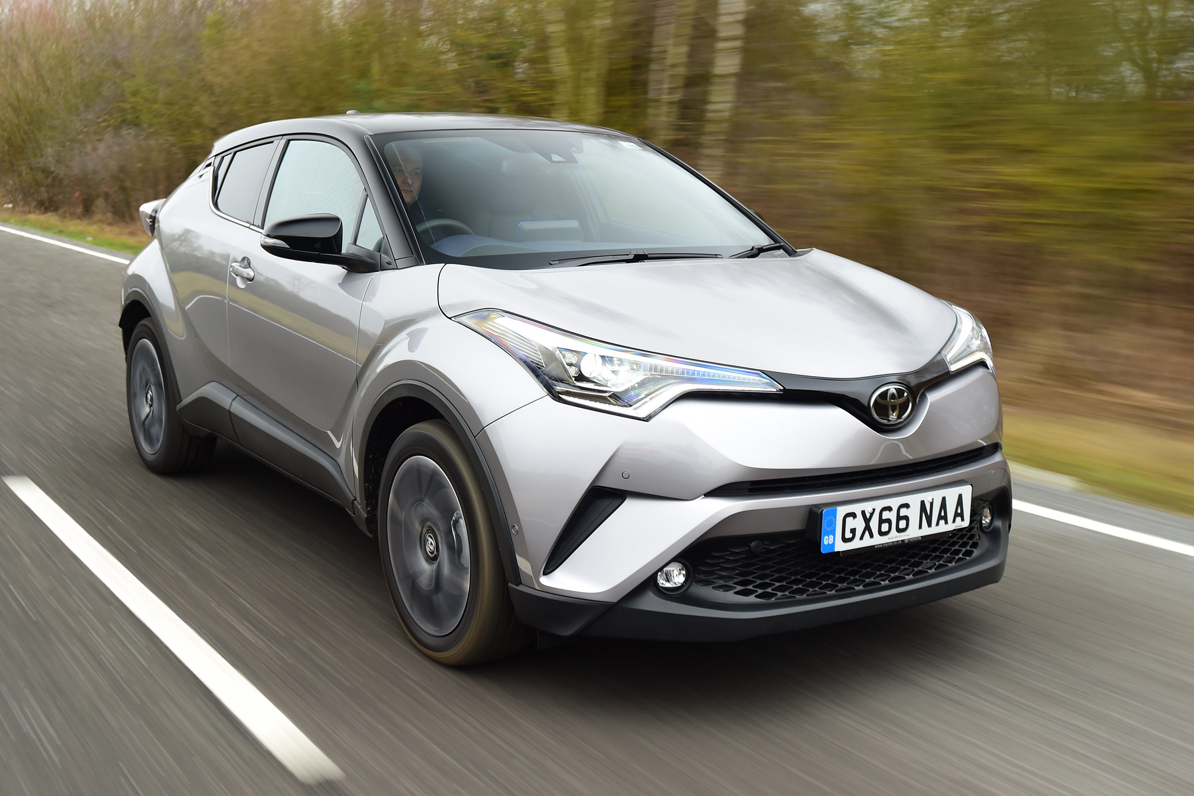 Toyota C-HT 1.2 Icon 2017 - front tracking