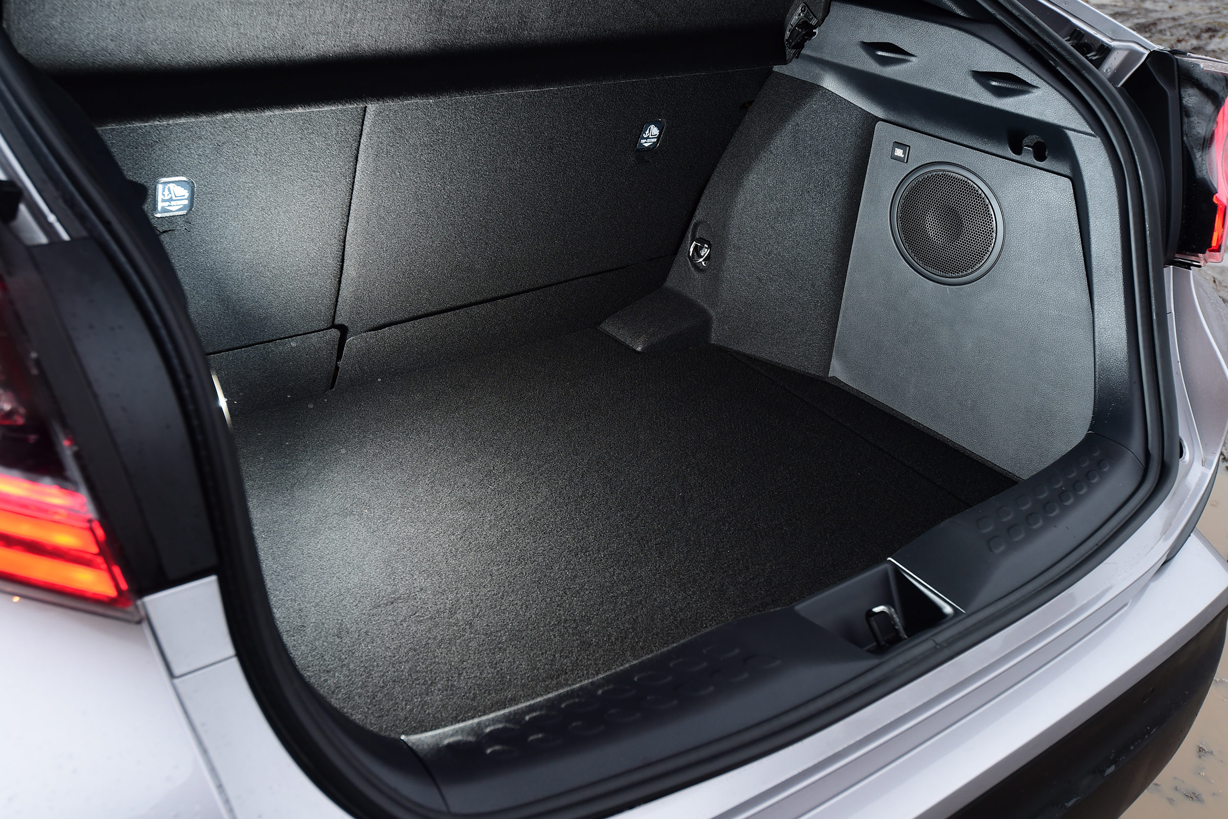 Toyota C-HT 1.2 Icon 2017 - boot