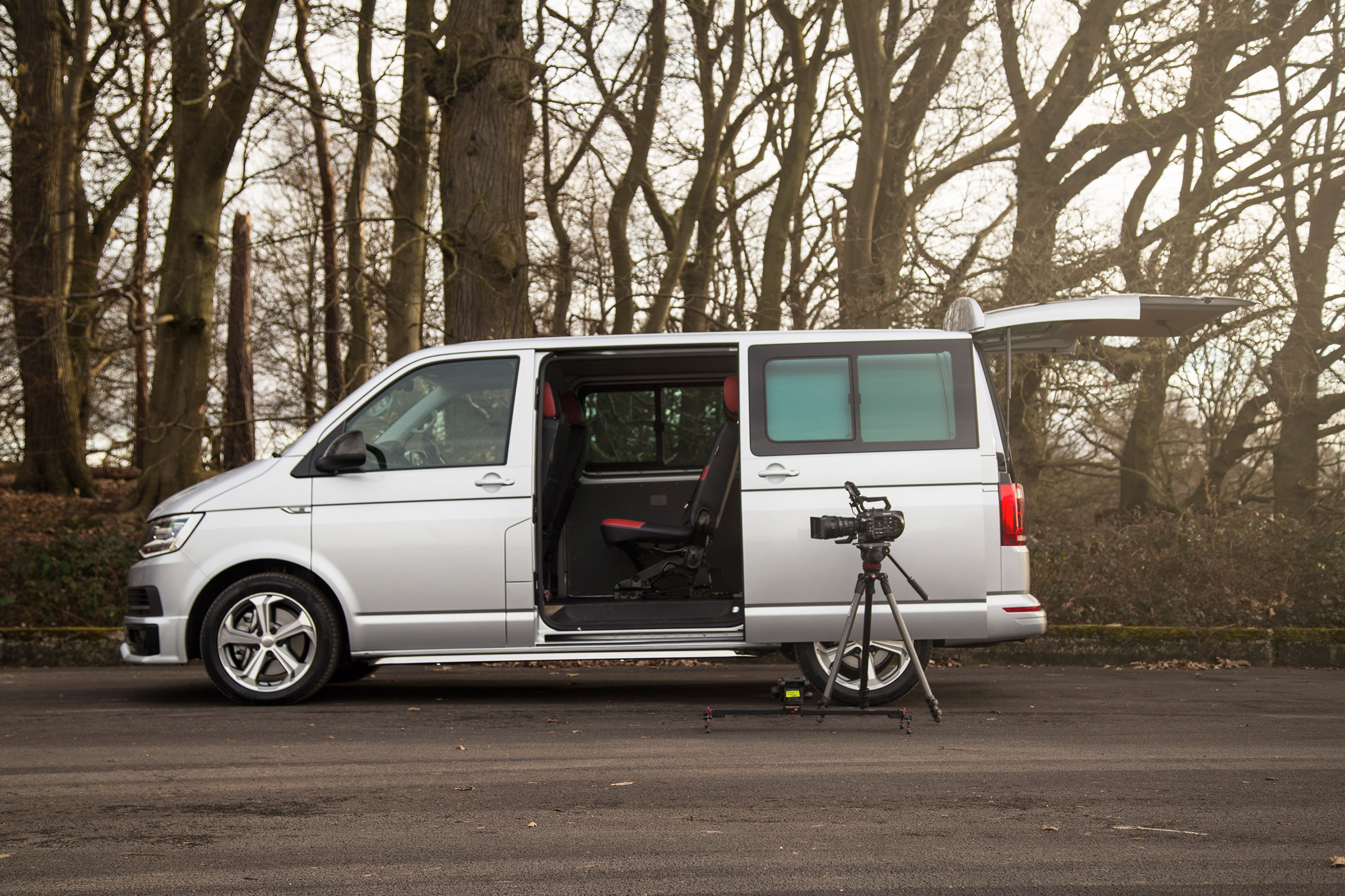 Long-term test review: Volkswagen Transporter Sportline - side camera