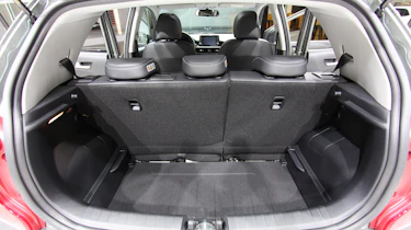Kia Picanto GT Line 2017 - grey boot