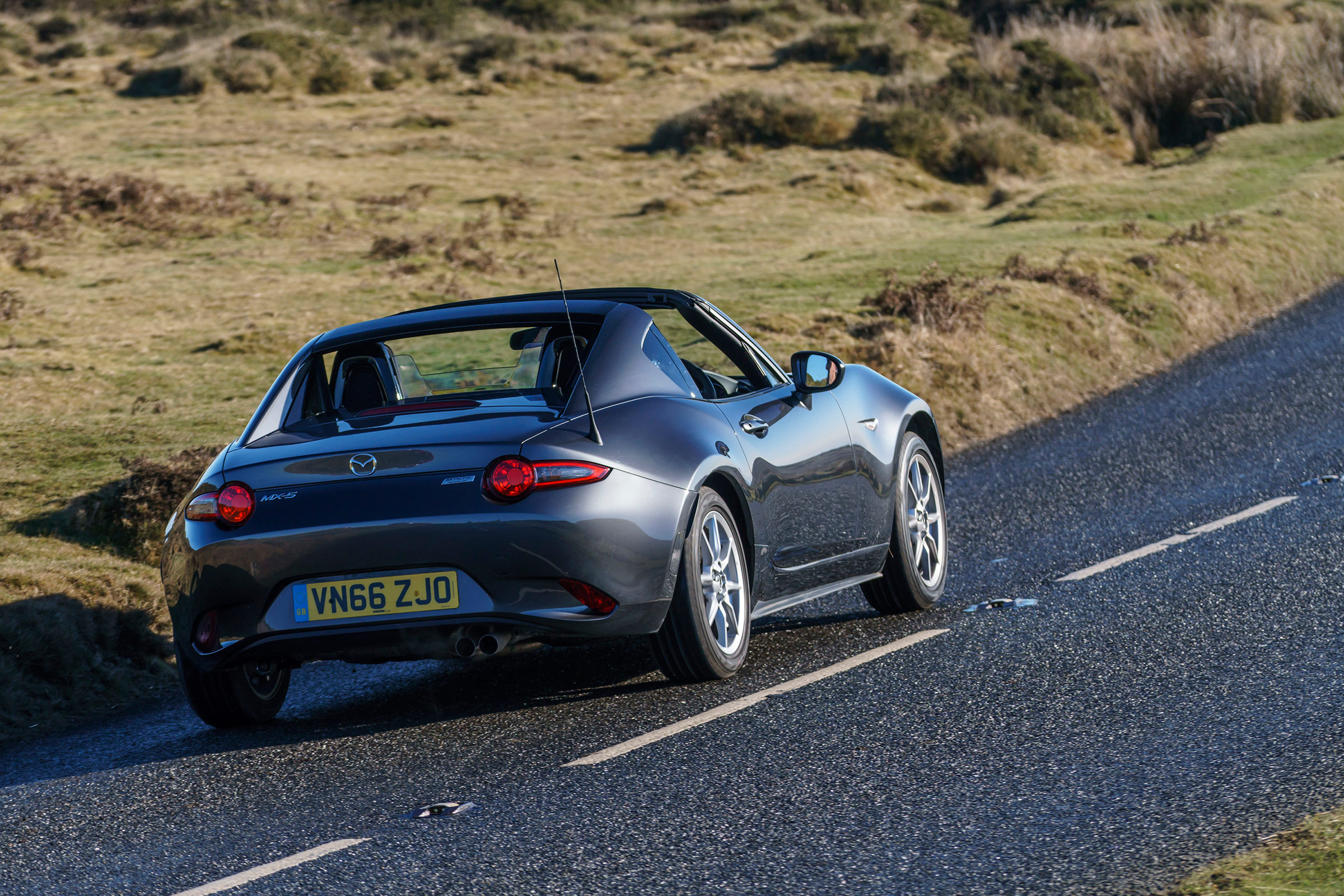 Mazda MX-5 RF 2017 1.5 UK - rear cornering 2