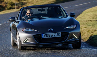 Mazda MX-5 RF 2017 1.5 UK - front cornering