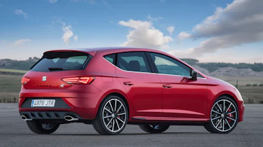 SEAT Leon Cupra 300 2017 - rear quarter