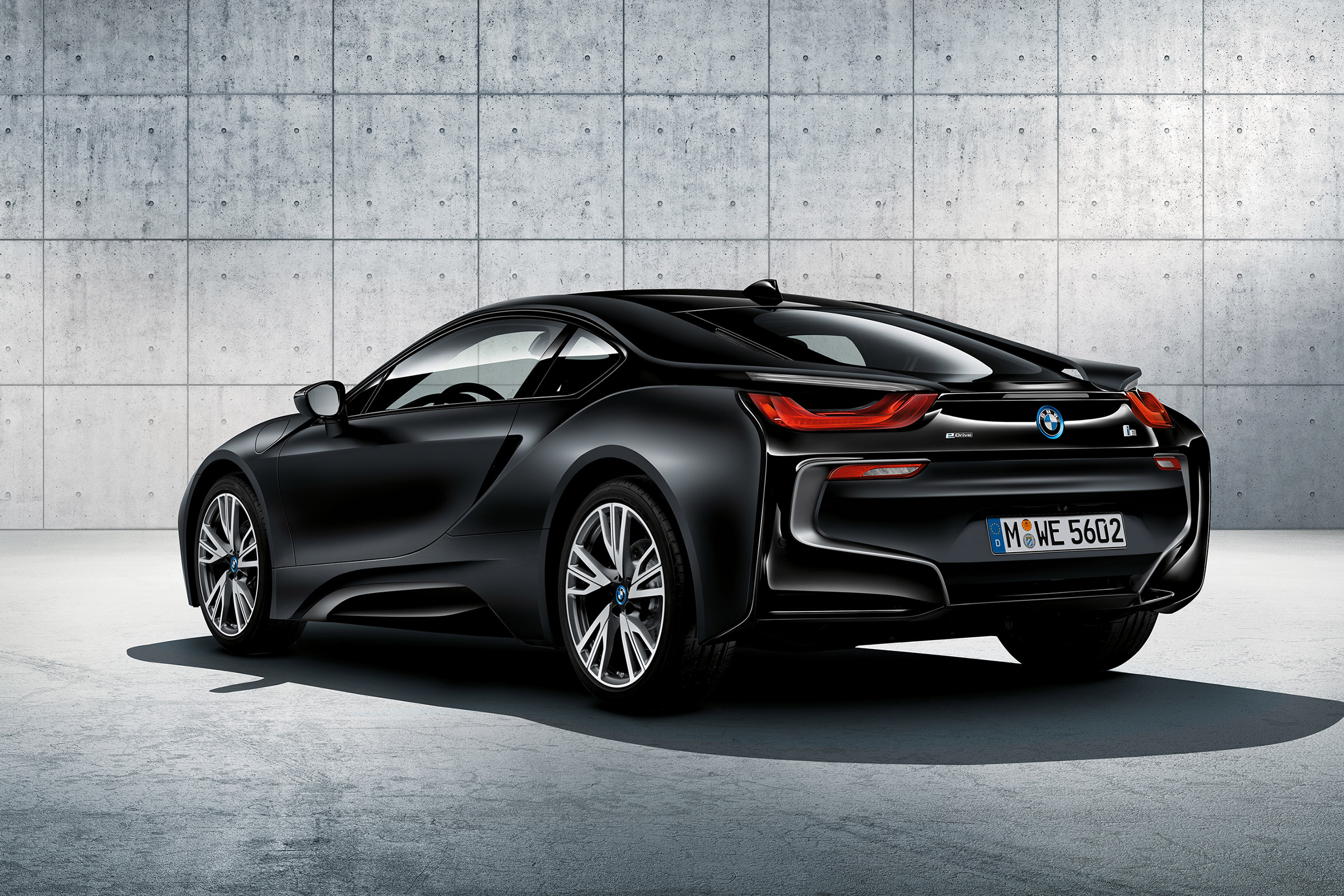 BMW i8 protonic frozen black rear quarter