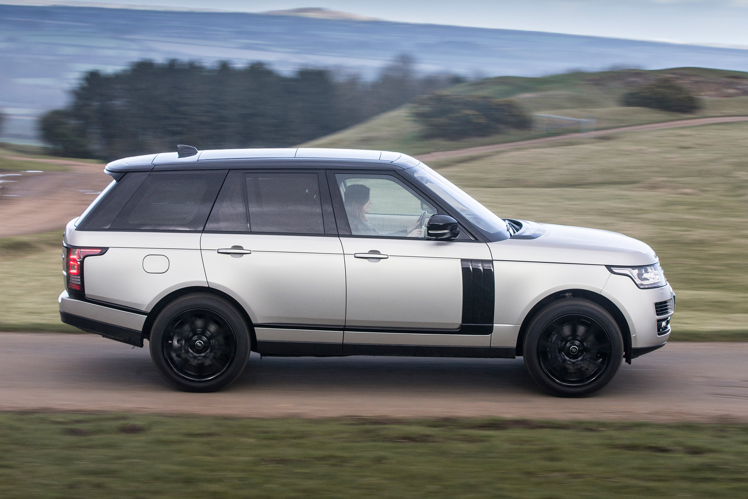 Range Rover Autobiography - side