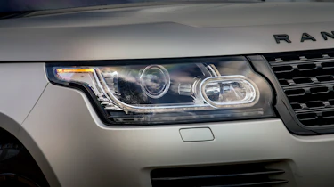 Range Rover Autobiography - front light detail