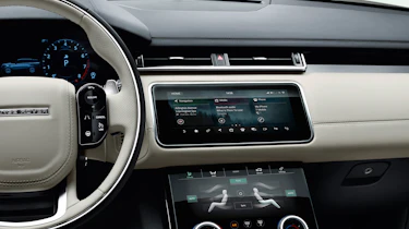 Range Rover Velar - studio dashboard