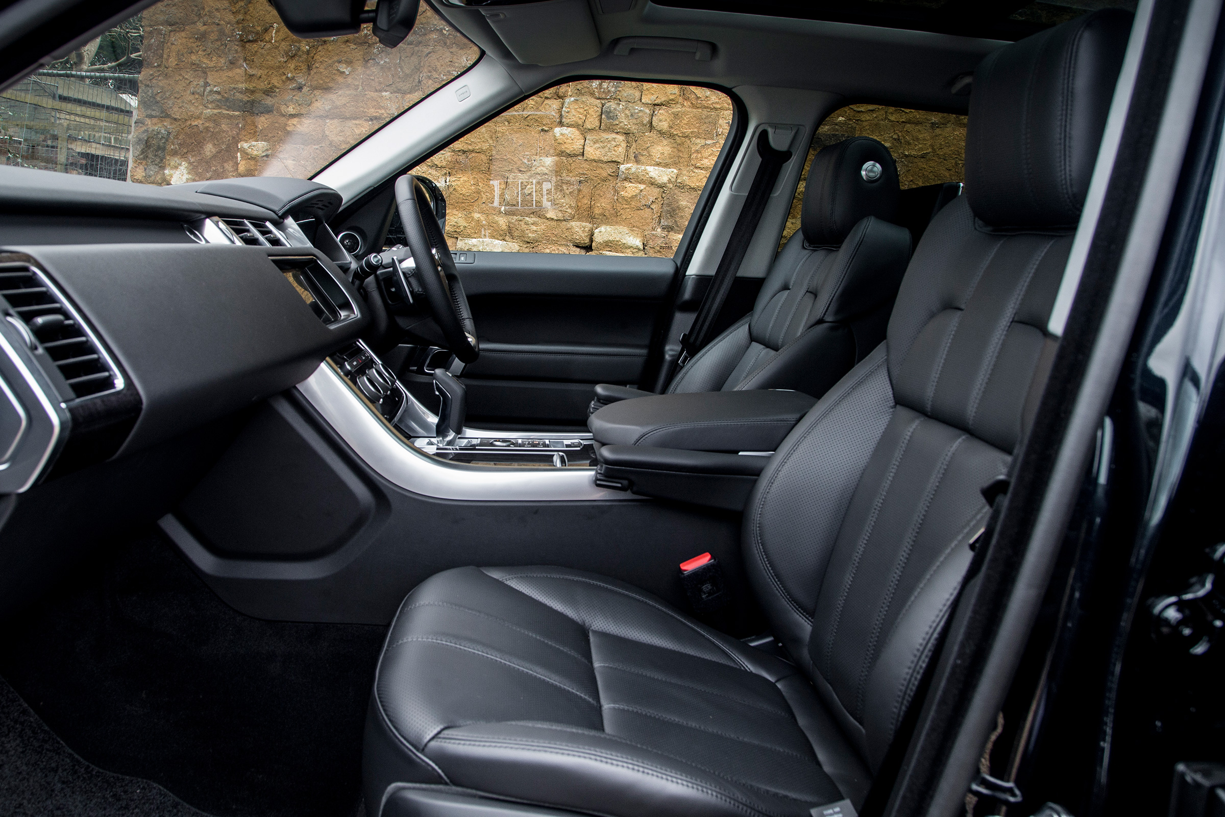 Range Rover Sport HSE MY2017 - front seats