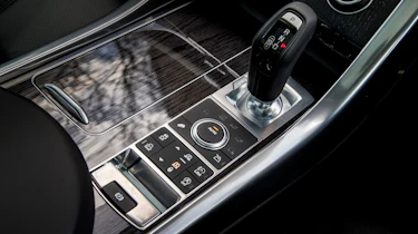 Range Rover Sport HSE MY2017 - centre console