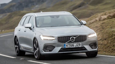 Volvo V90 R-Design 2017 - front cornering