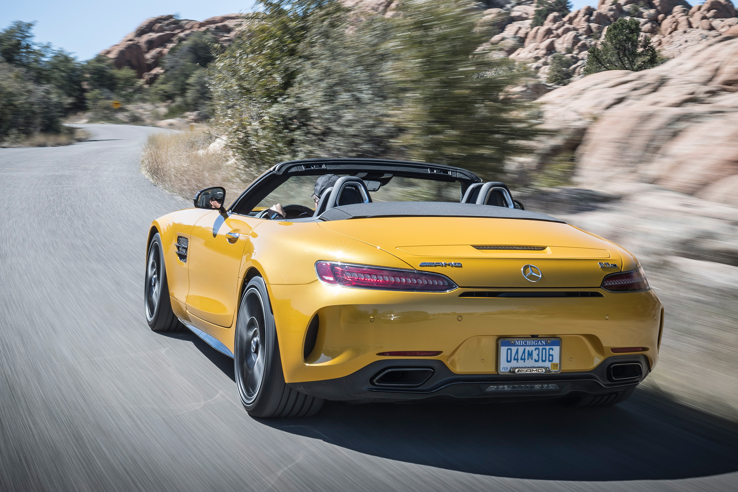 Mercedes-AMG GT C Roadster 2017 - rear tracking