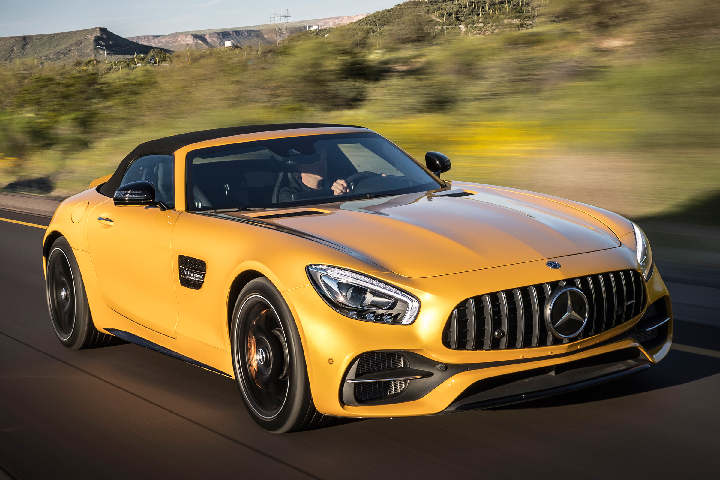 Mercedes-AMG GT C Roadster 2017 - front tracking 2