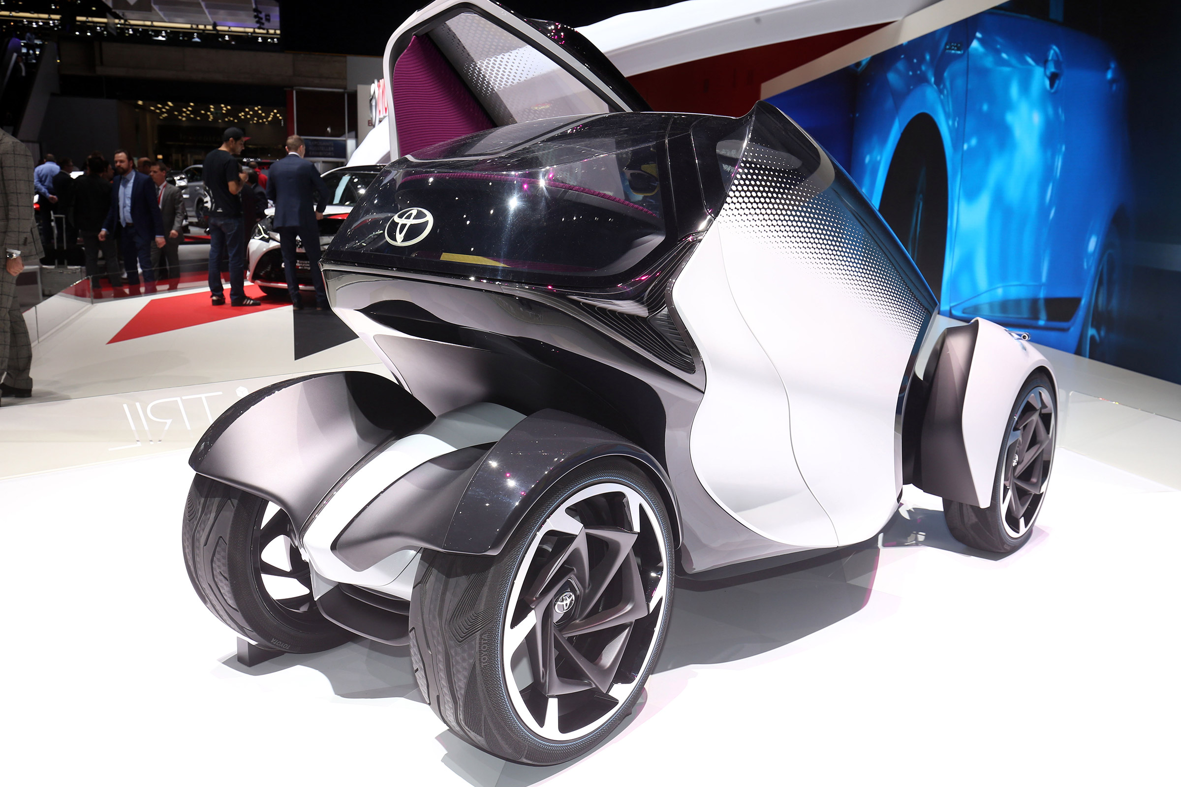 Toyota i-Tril concept Geneva - rear