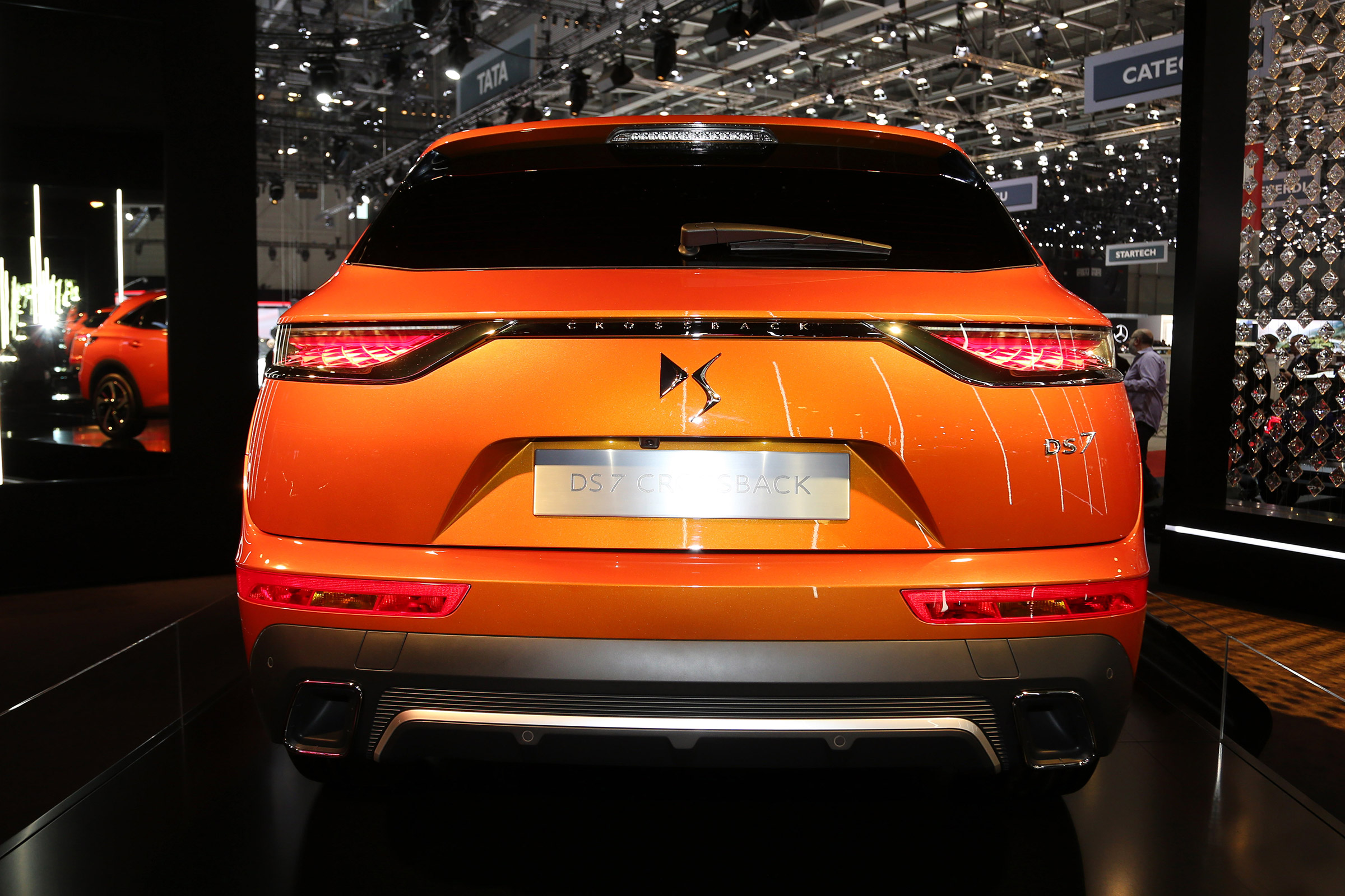 DS 7 Crossback Geneva show - full rear