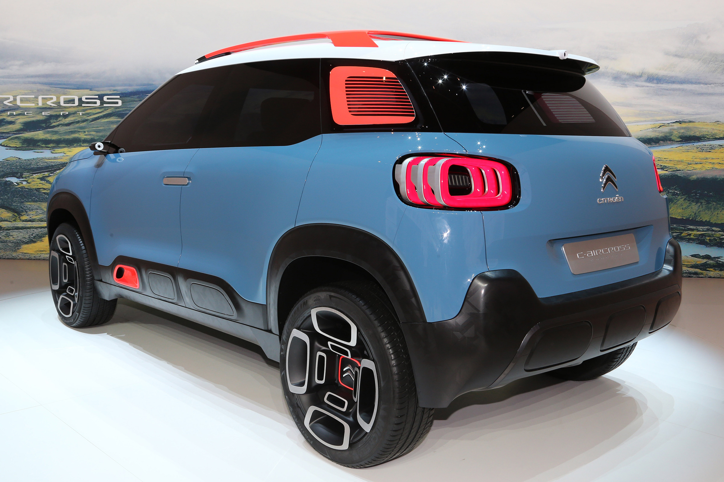 Citroen C-Aircross Concept 2017 - Geneva rear quarter
