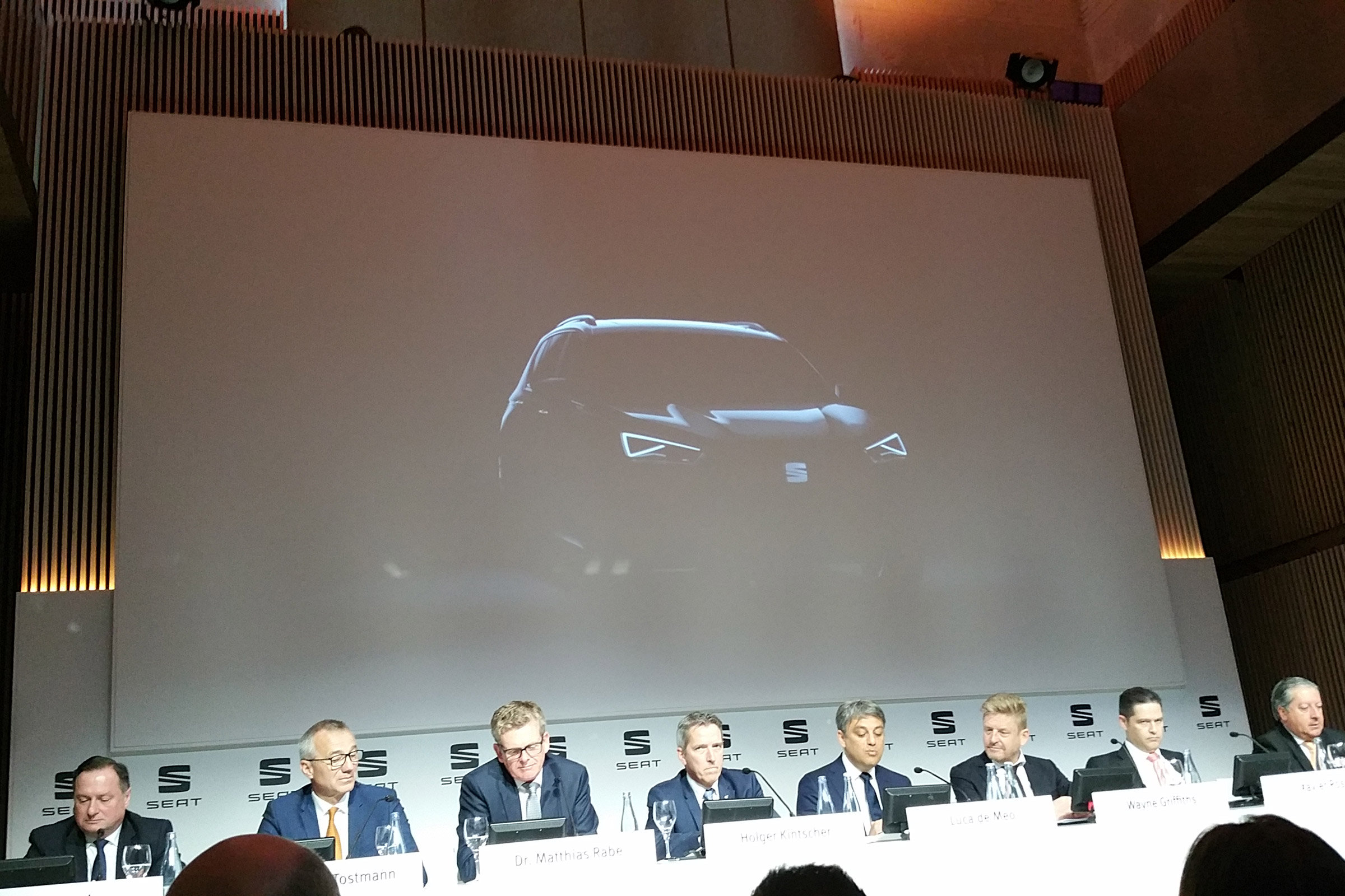 SEAT seven seat SUV teaser