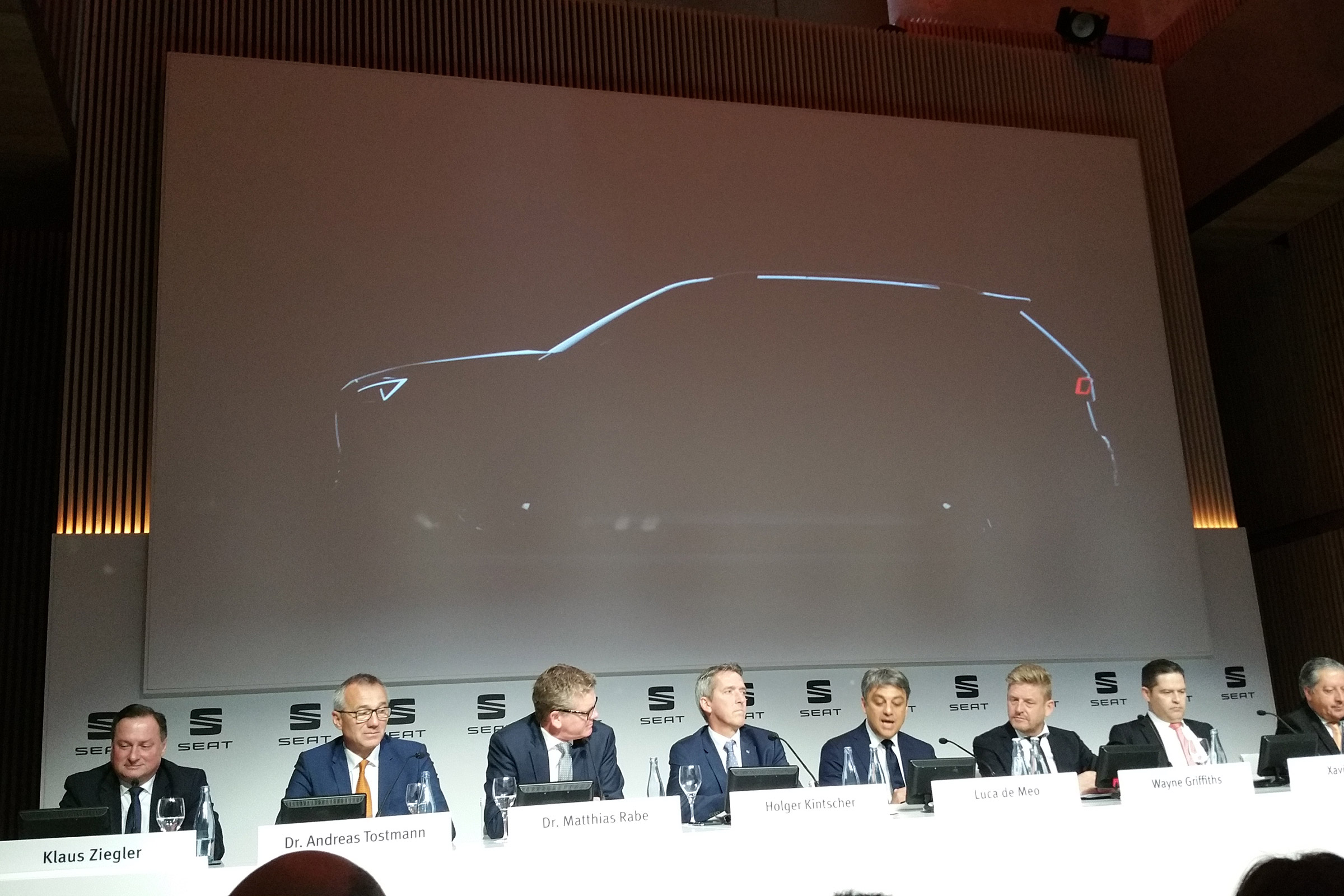 SEAT seven seat SUV teaser