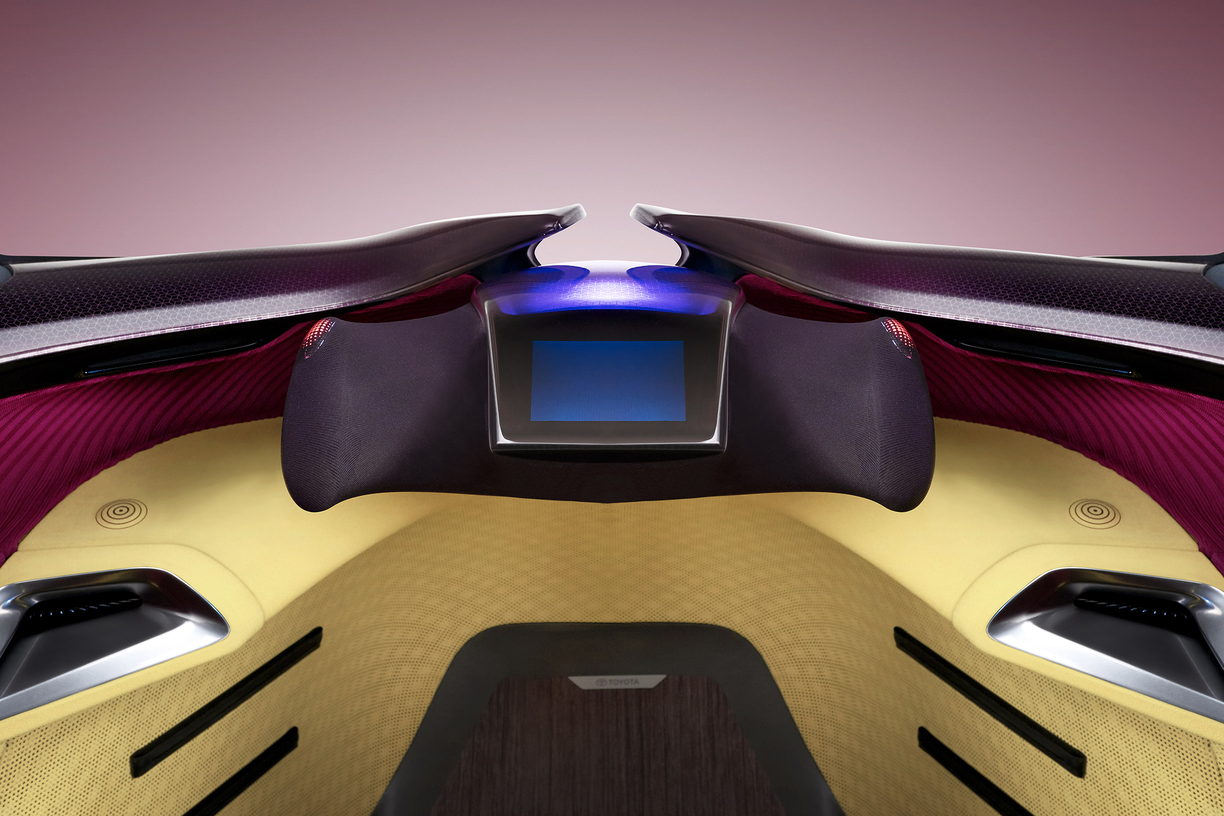 Toyota i-Tril Concept dashboard