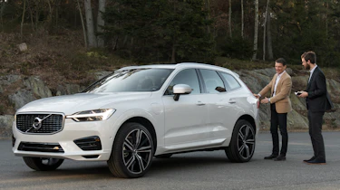 Volvo XC60 2017 - white header