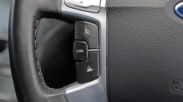Used Ford Mondeo - steering wheel controls