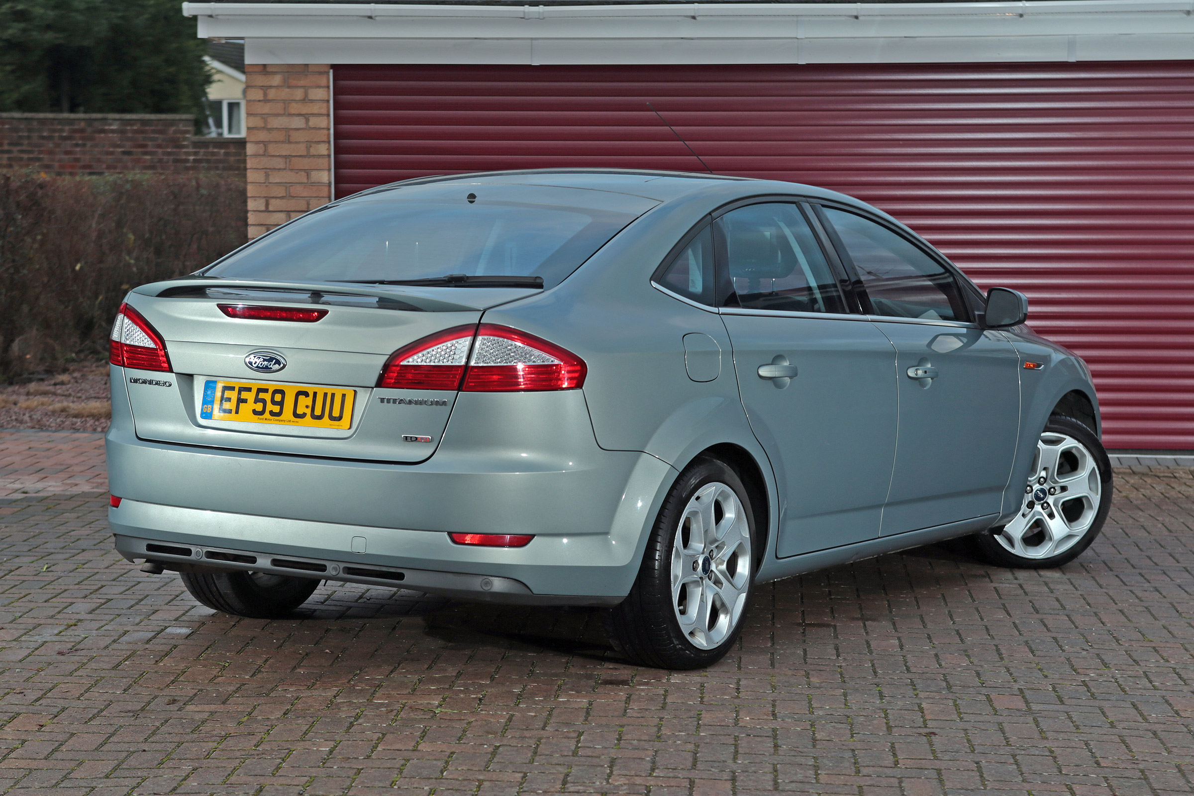 Used Ford Mondeo - rear