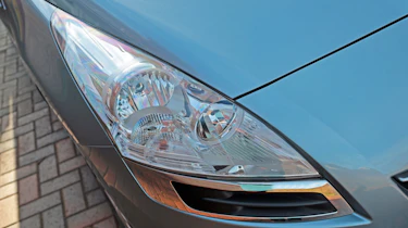 Used Peugeot 5008 - front light