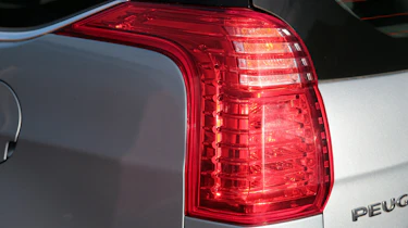 Used Peugeot 5008 - rear light