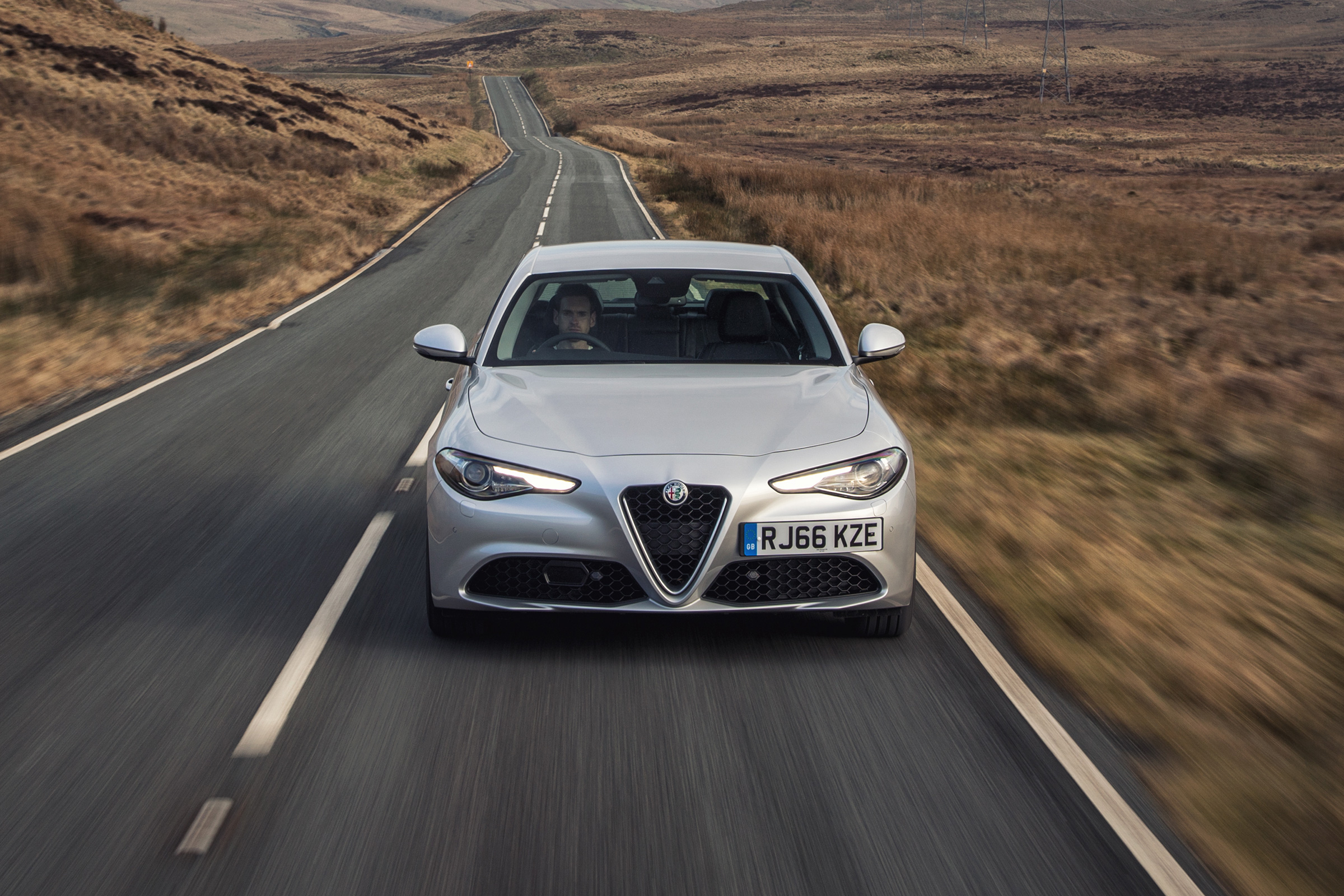 Alfa Romeo Giulia Super petrol 2017 - front end tracking 2