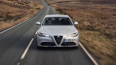 Alfa Romeo Giulia Super petrol 2017 - front end tracking 2