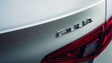 Alfa Romeo Giulia Super petrol 2017 - badge