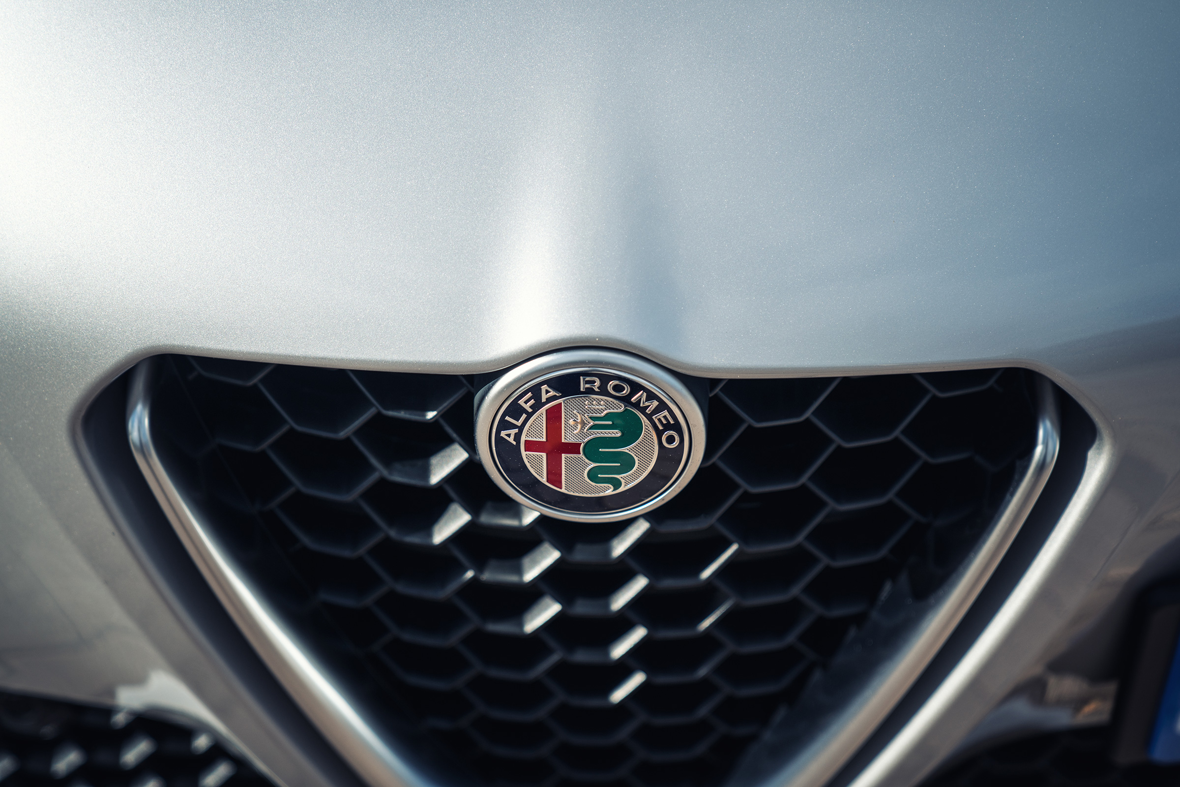 Alfa Romeo Giulia Super petrol 2017 - badge