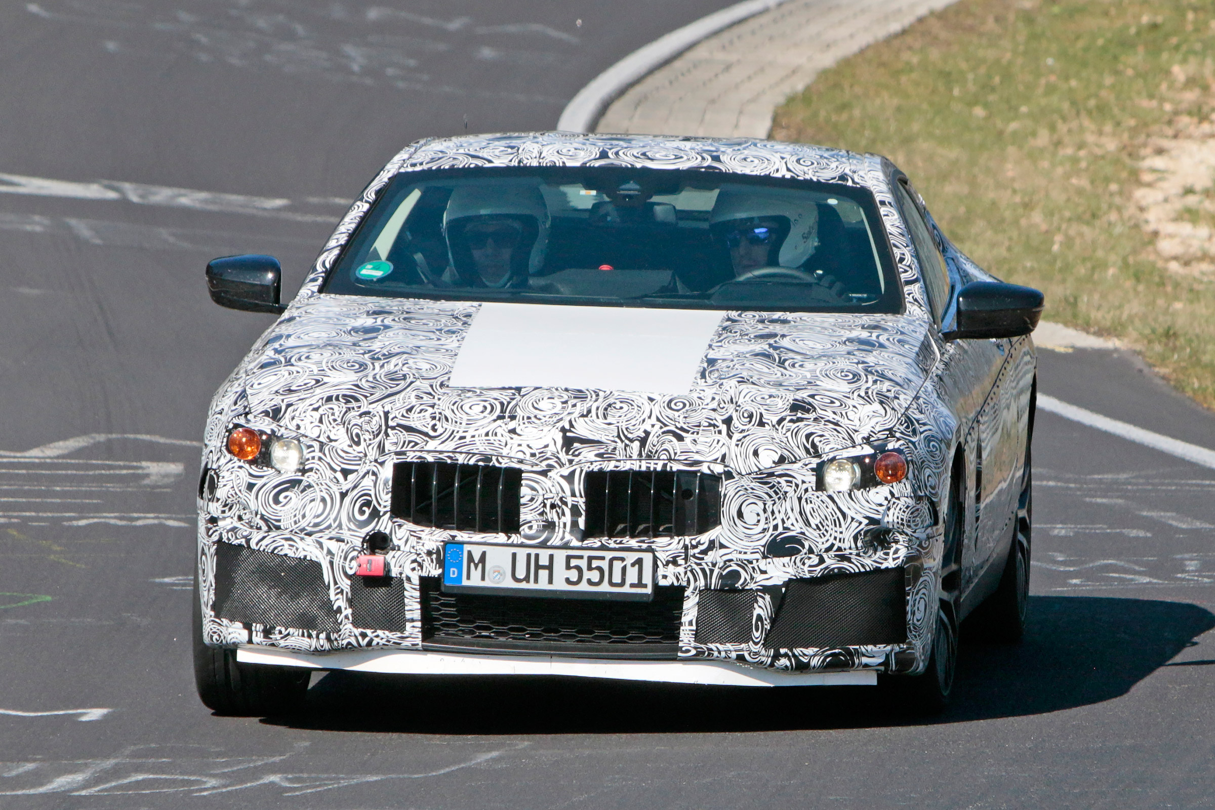 2018 BMW M8 spy shot front