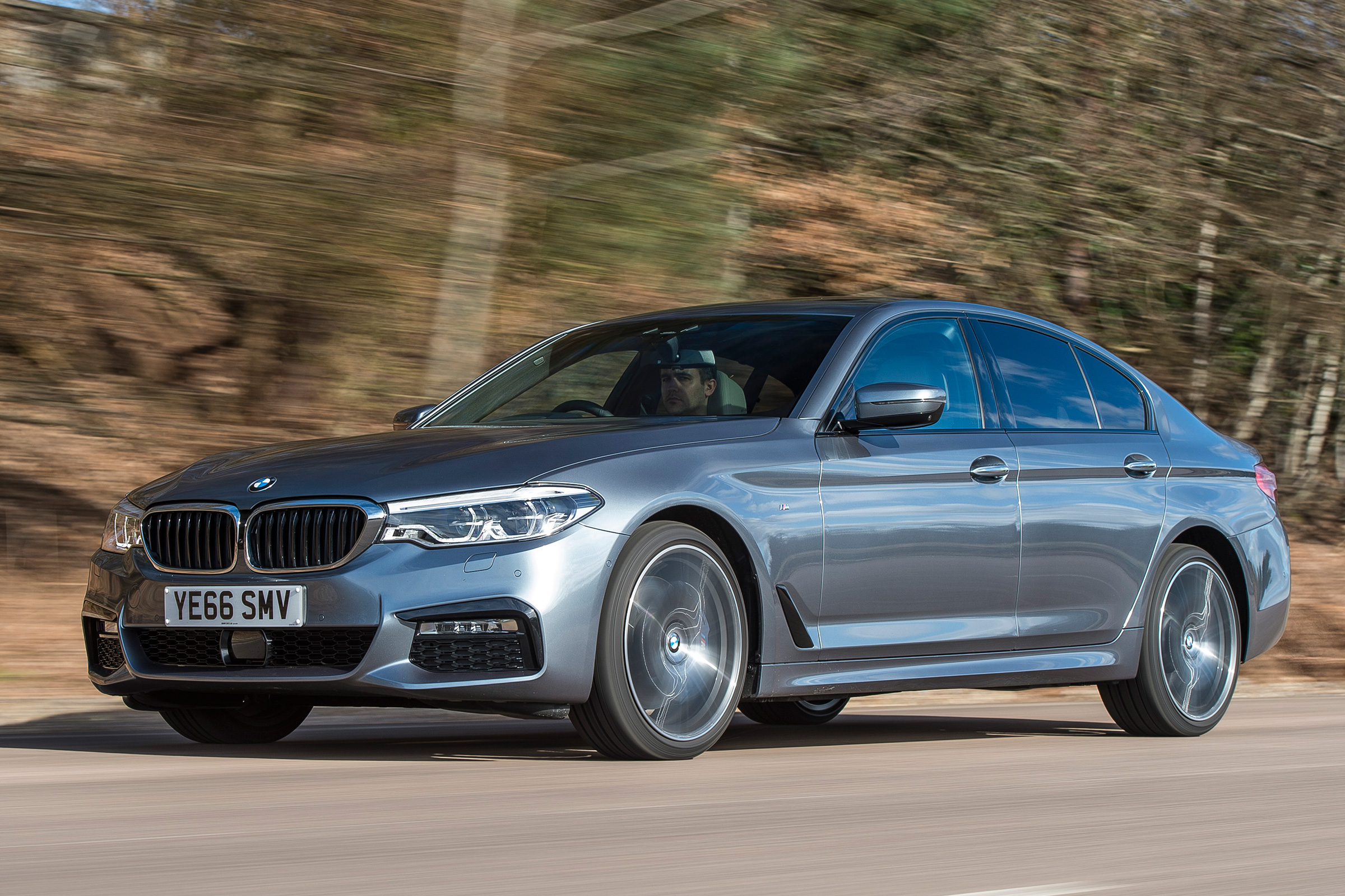 BMW 5 Series 2017 - 540i front tracking